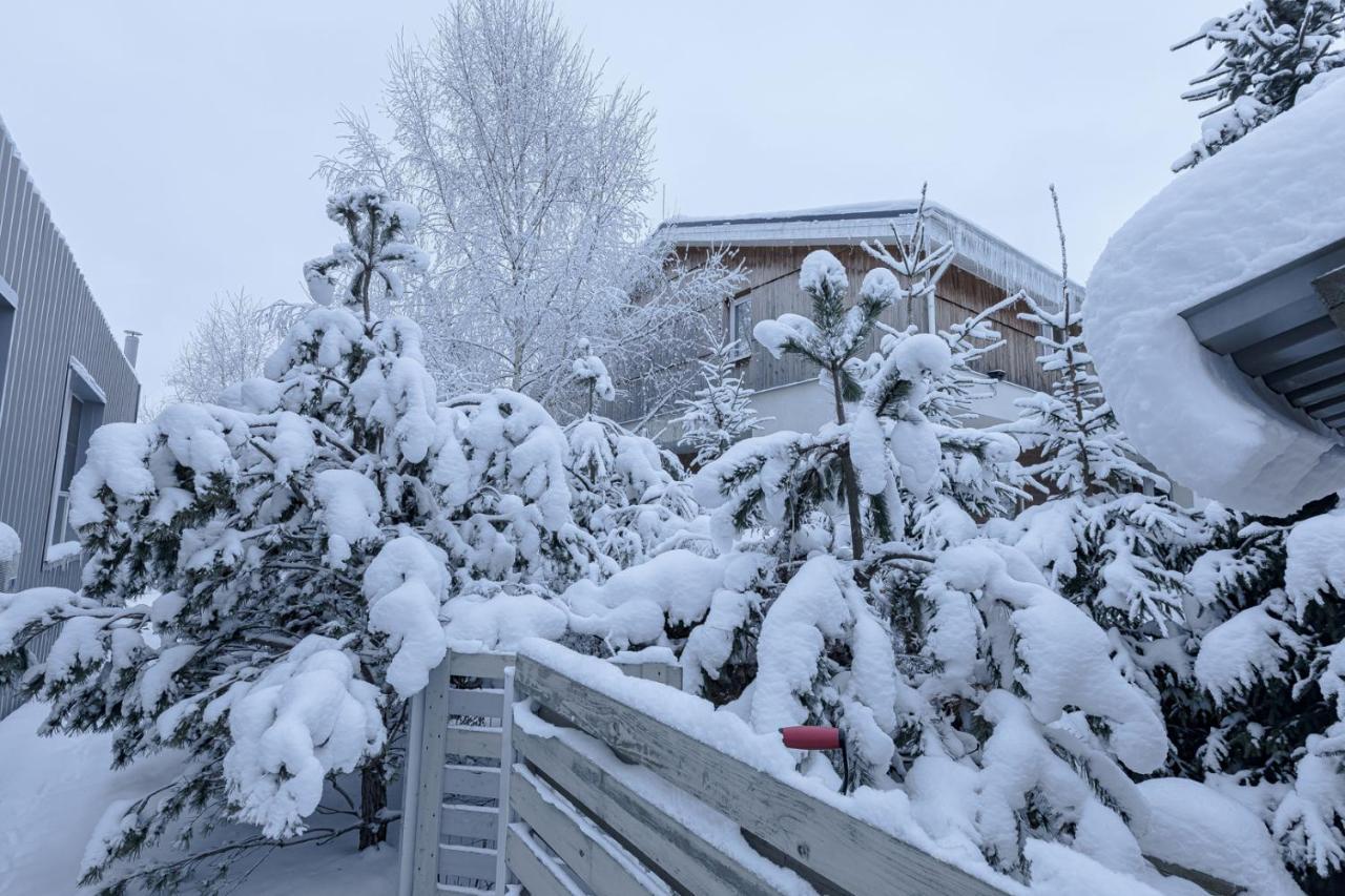 Chalet Yakhroma Villa Buitenkant foto